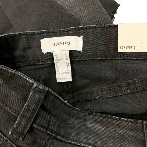 High-Rise,  Relaxed fit, Tapered leg Mom Skinny Jeans Forever 21 size 27 - Picture 13 of 13